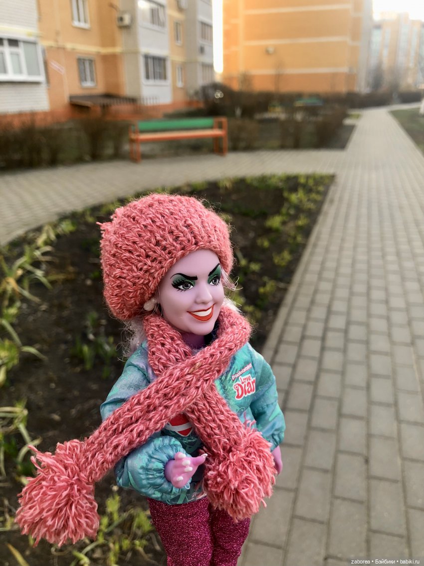 Маргарита Павловна изучает окрестности (фото 6)