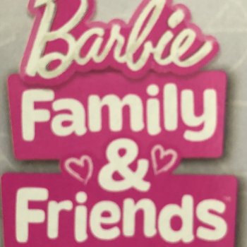 Малыши Barbie под присмотром.