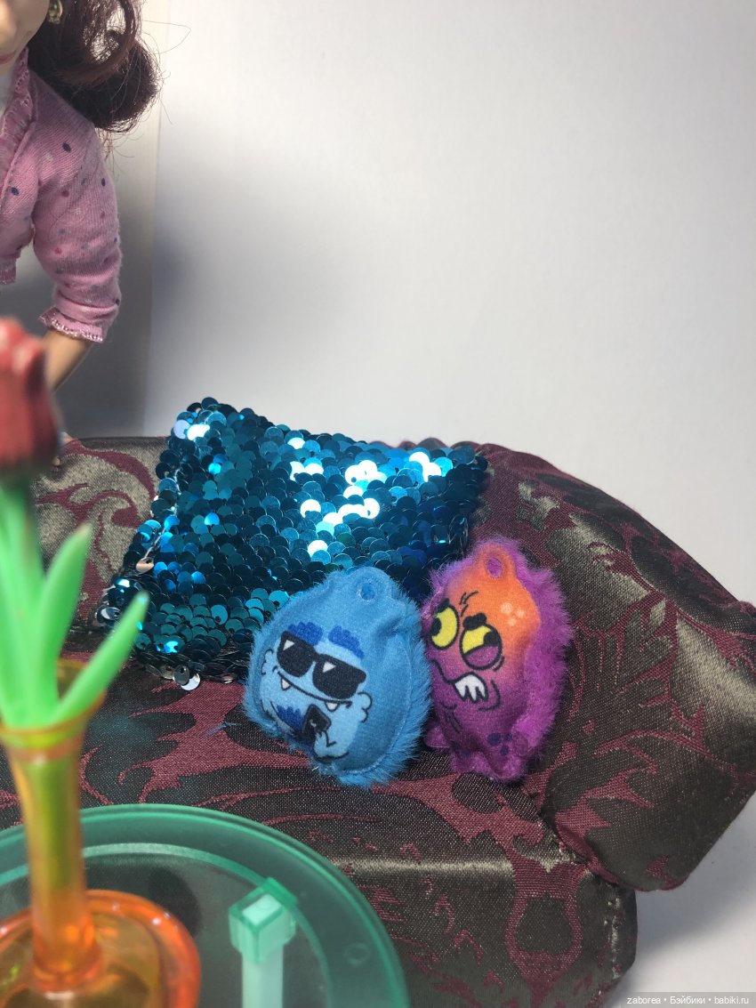 Глэмзик, Кринж и новый диван | Бэйбики Глэмзик, Кринж и новый диван