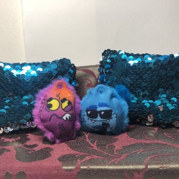 Глэмзик, Кринж и новый диван.