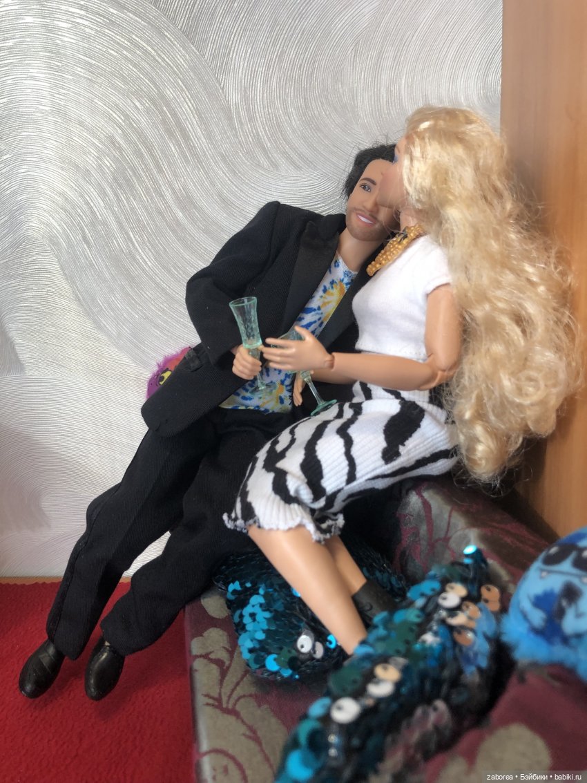 «Случайное» знакомство — Куклы Barbie (Барби): Looks