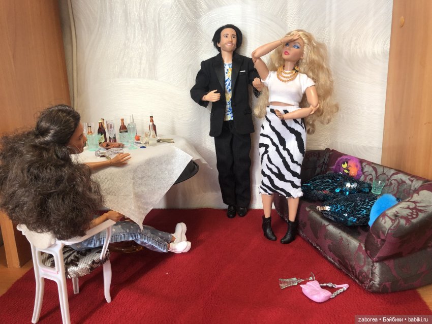 «Случайное» знакомство — Куклы Barbie (Барби): Looks