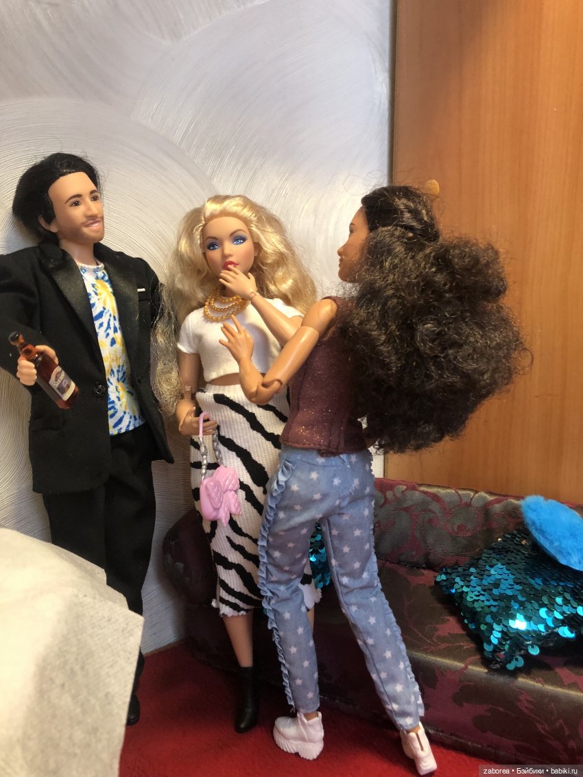 «Случайное» знакомство — Куклы Barbie (Барби): Looks (фото 10)