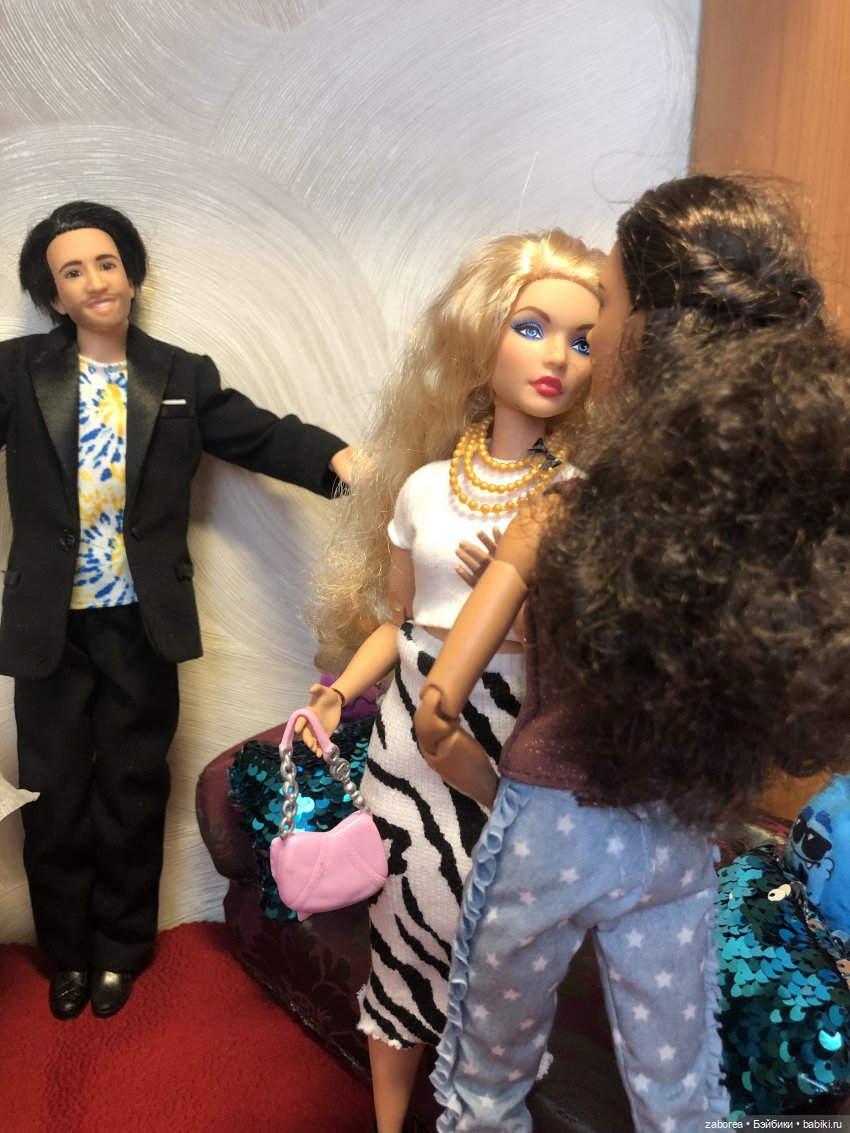 «Случайное» знакомство — Куклы Barbie (Барби): Looks (фото 9)
