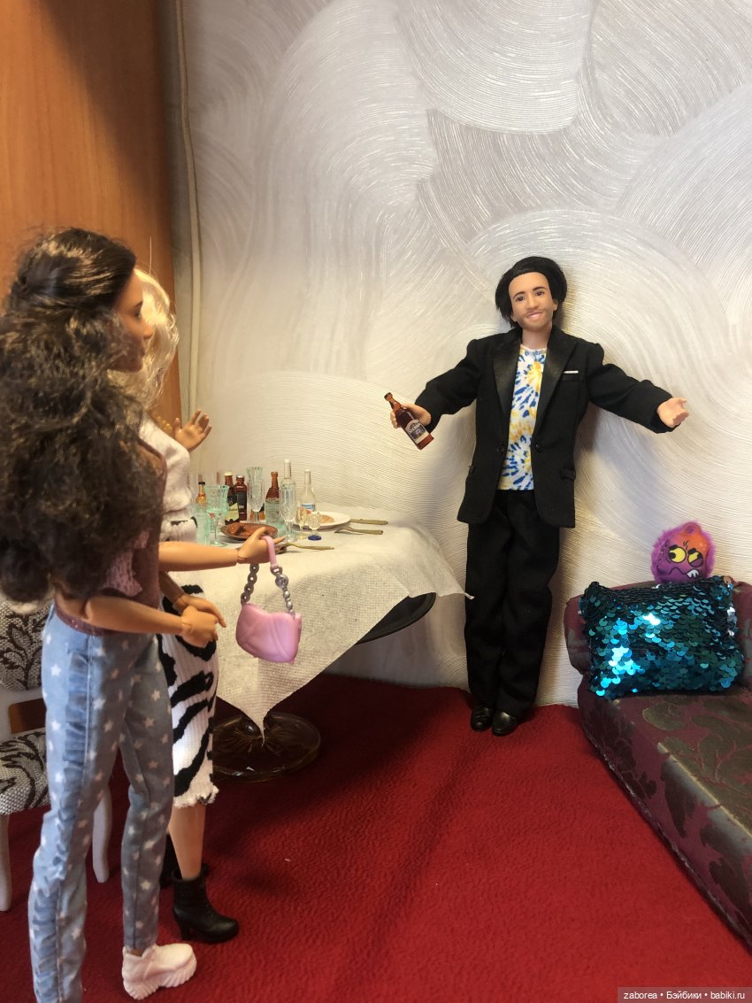 «Случайное» знакомство — Куклы Barbie (Барби): Looks (фото 3)