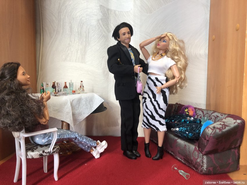 «Случайное» знакомство — Куклы Barbie (Барби): Looks