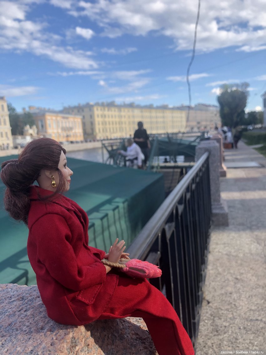 Фаина Ивановна в поисках родственных связей в Санкт-Петербурге