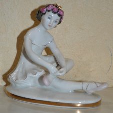 Статуэтка Лфз. "Балерина Машенька".Скульптор Велихова Статуэтка Лфз. "Балерина Машенька".Скульптор Велихова