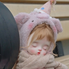 Продам лимитную Chat a Feuilles Studio Haha sleepy