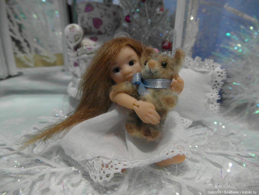 Даша и Волшебный фонарь — Авторские игрушки из разных материалов: синельная проволока (фото 5)