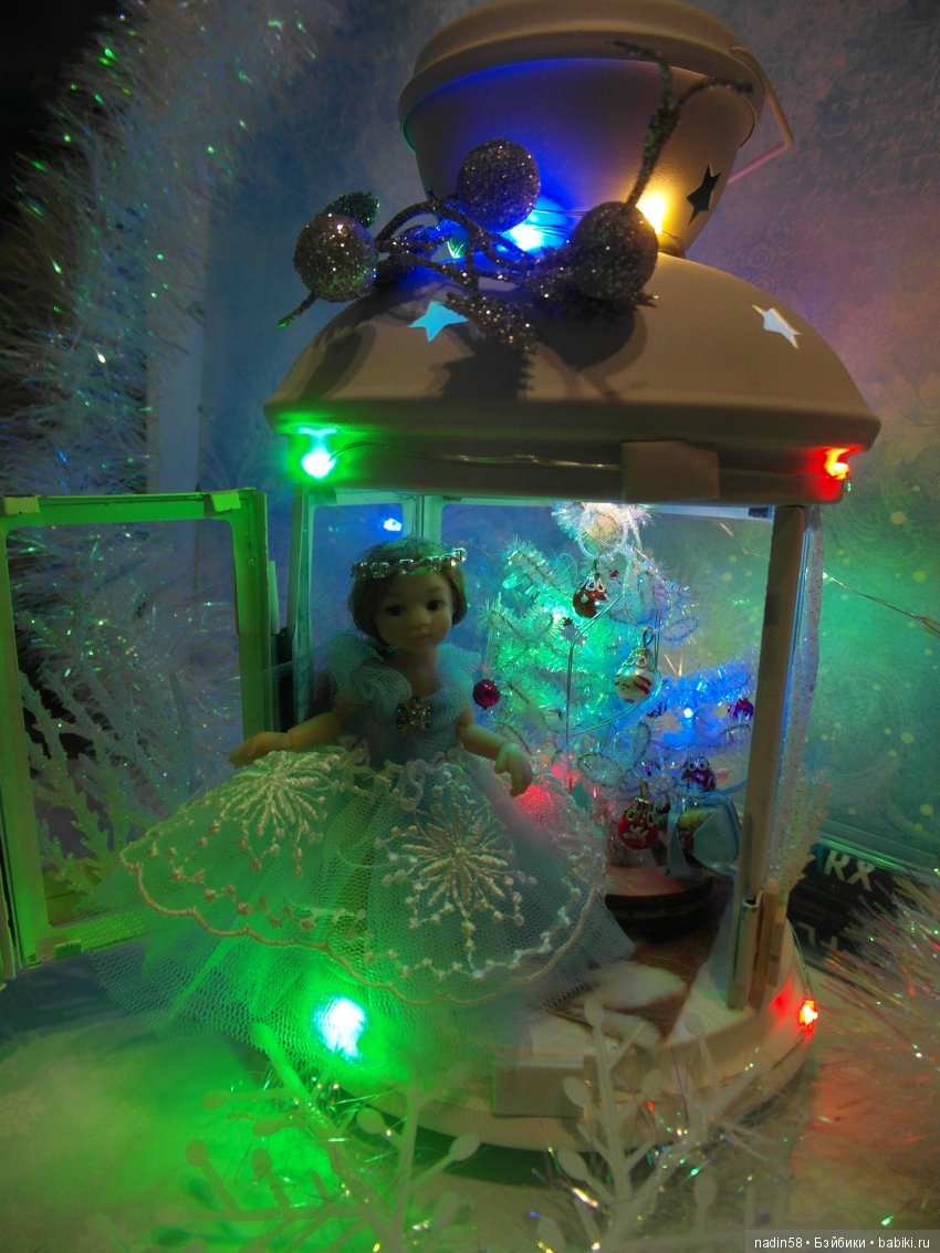 Даша и Волшебный фонарь — Авторские игрушки из разных материалов: синельная проволока (фото 9)