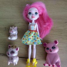 Продам куколки энчантималс. Mattel.