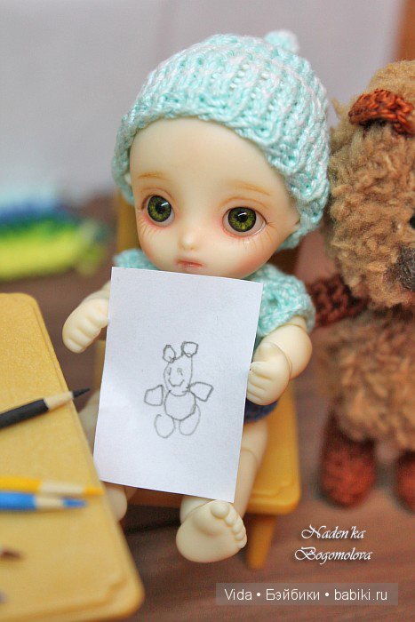 Микки рисует (Brownie Small Comfort, Hujoo Baby)