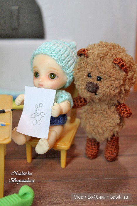 Микки рисует (Brownie Small Comfort, Hujoo Baby)