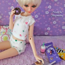 Милена примеряет новые образы (Миленка от Studio Milim)