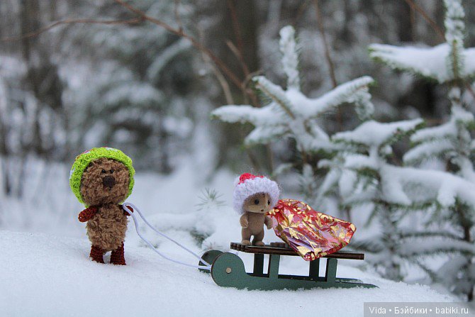 Новогодние открытки. Hujoo Baby, Felix (Brownie) Small Comfort