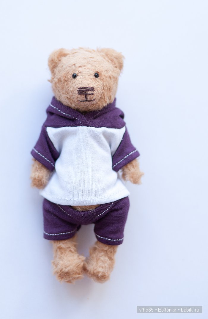 Тедди одежда. Одежда для плюшевого мишки. Плюшевый медведь в одежде. Одежда для мишки Тедди. Плюшевый мишка в платье.