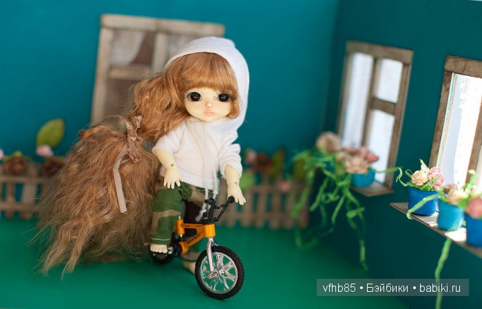 Марьяна учится кататься на велосипеде =)) | Бэйбики Марьяна учится кататься на велосипеде =))