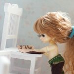 Покрасили стулья на кухне