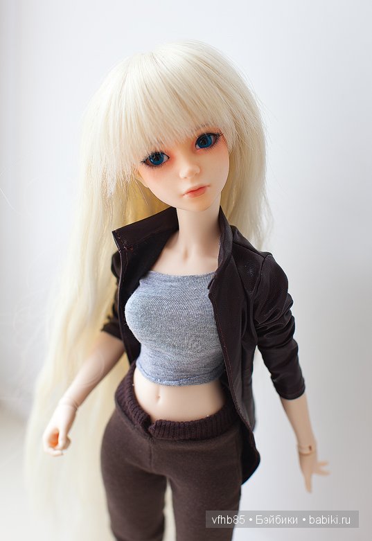 Как мы с Хлоей шили одежку для другой девочки =))