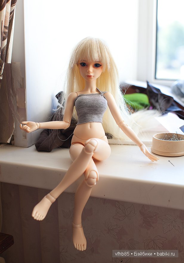 Как мы с Хлоей шили одежку для другой девочки =))