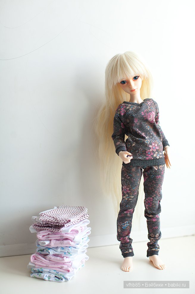 Попросила Хлою примерить одежку (фото 4)