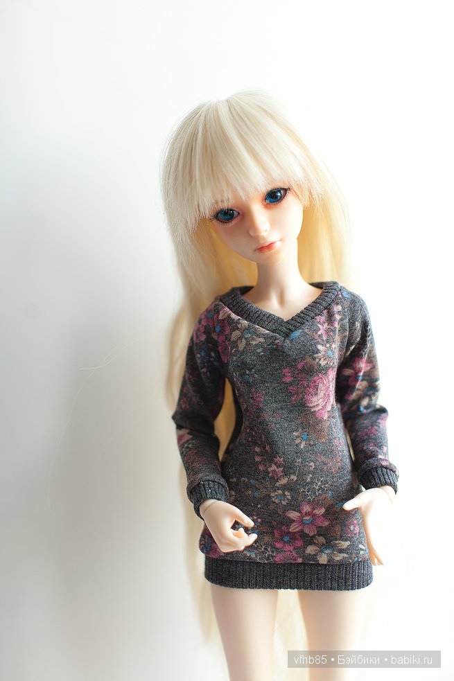 Попросила Хлою примерить одежку (фото 3)