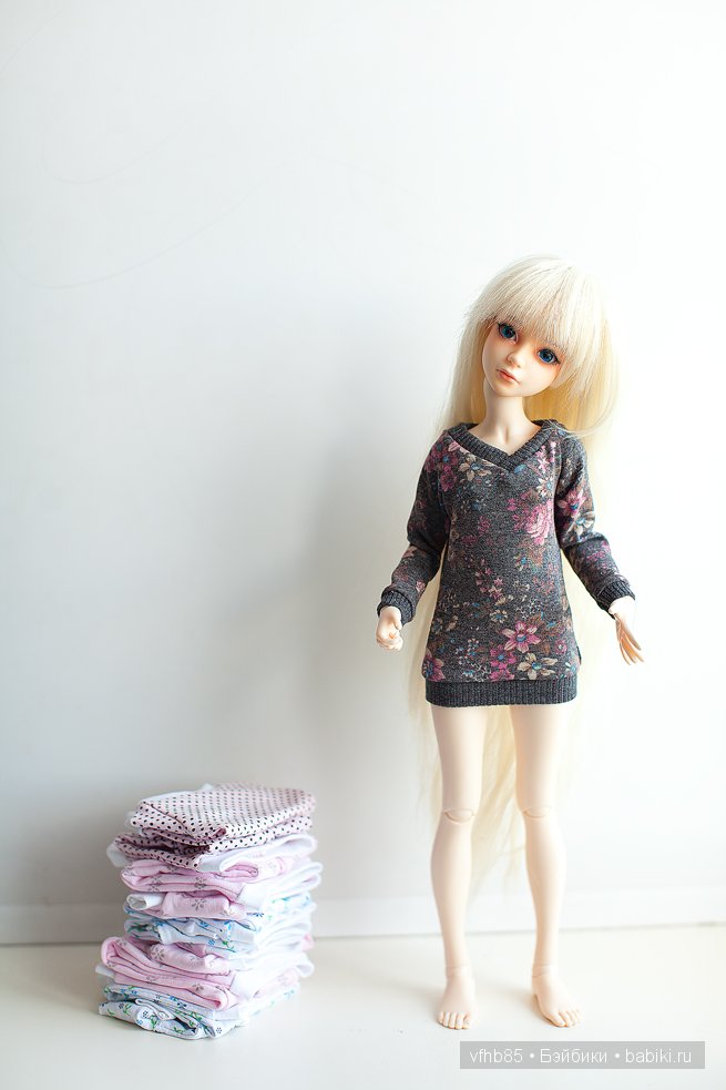 Попросила Хлою примерить одежку (фото 2)