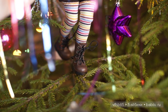 Как сестренки украшали ёлку