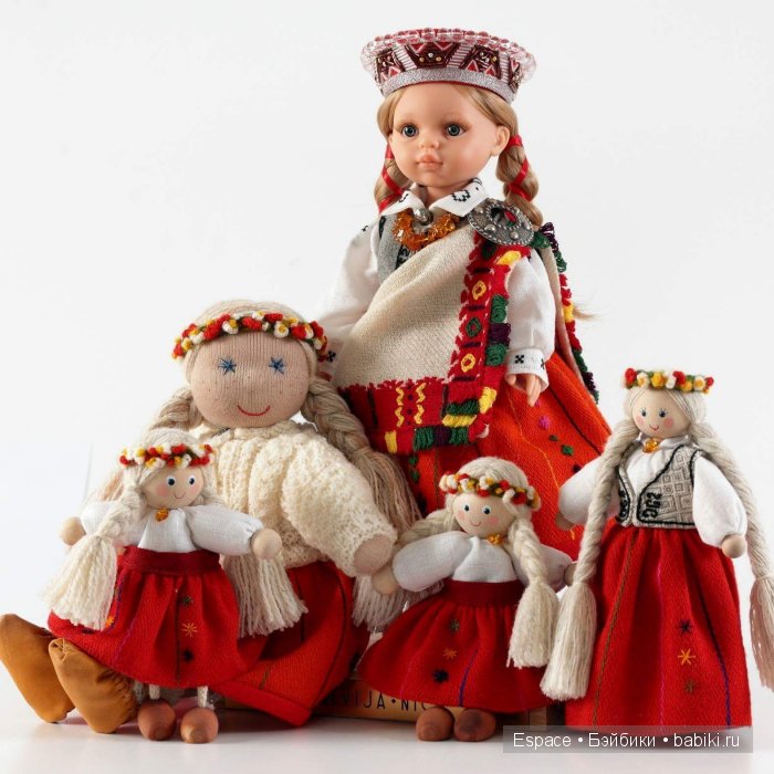 Байба Паолка в национальном костюме | Бэйбики Байба Паолка в национальном костюме (фото 4)