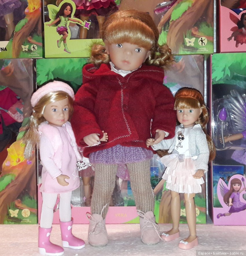 Лиис вернулась. И не одна