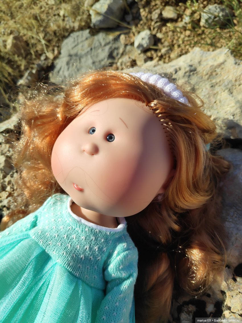 Девочка и волк — Куклы Nines d'Onil (Нинес): Миа (Mia)