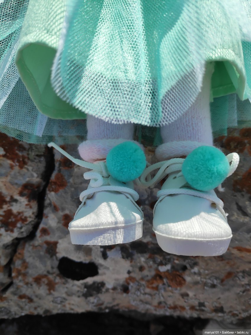 Девочка и волк — Куклы Nines d'Onil (Нинес): Миа (Mia)