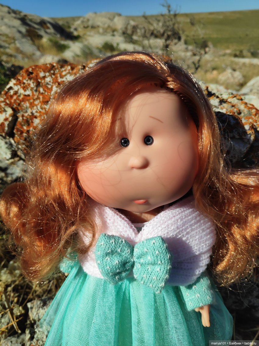 Девочка и волк — Куклы Nines d'Onil (Нинес): Миа (Mia)