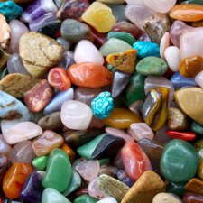 Нужен совет! Что бы сделать с мелкими камушками?