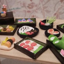 Слепила из того, что было. Кукольная еда из самозастывайки. Бенто