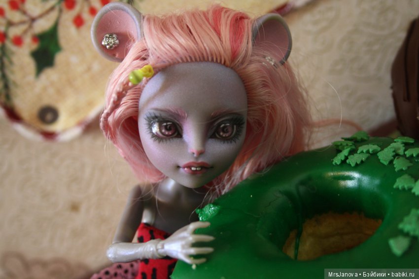 Жадная мышка и пончики — Куклы Monster High и Ever After High: G1 (фото 6)