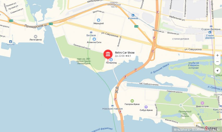 Петербург: выставка ретро автомобилей