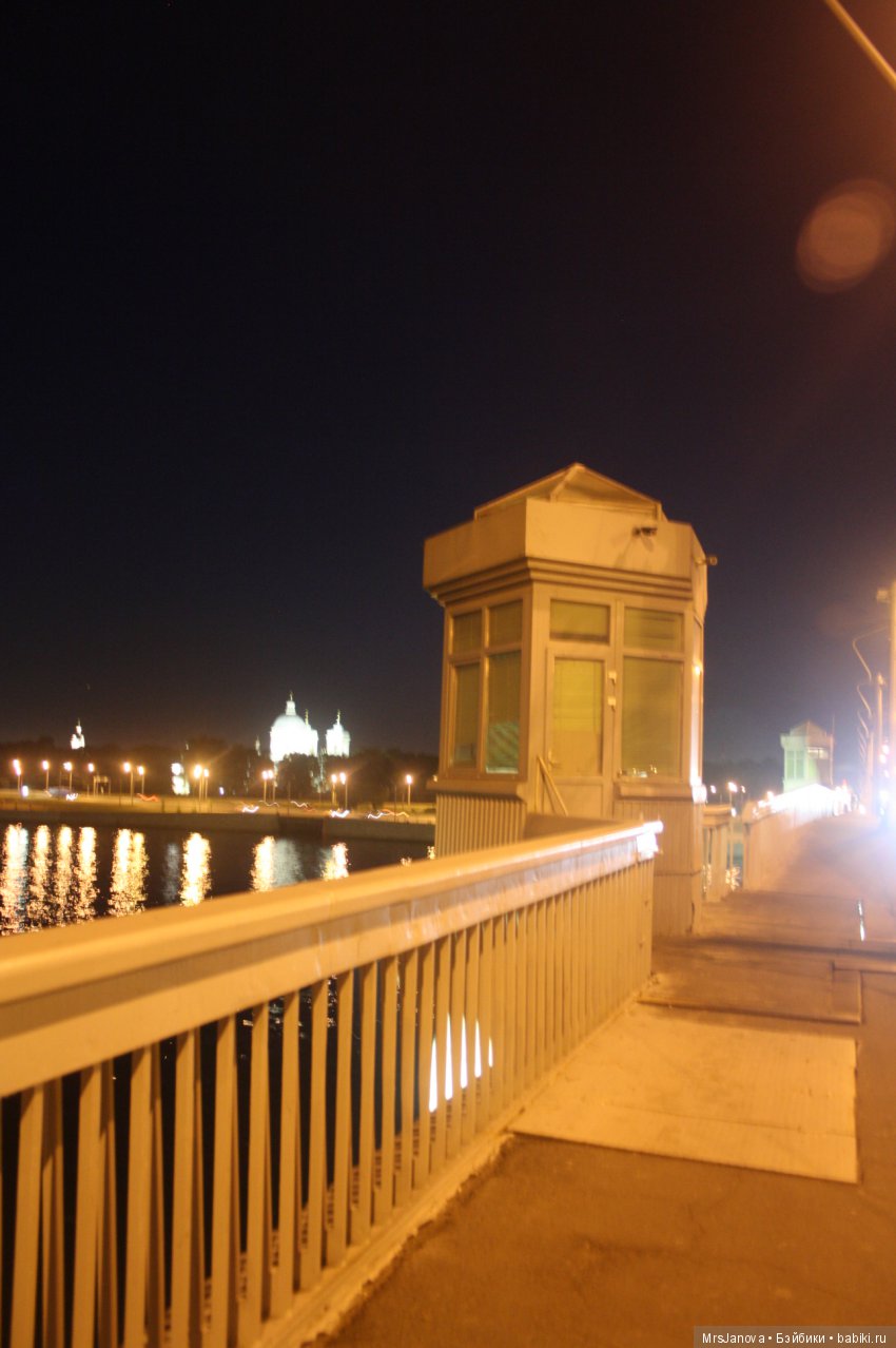 Петербург. Ночная прогулка с Гермионой