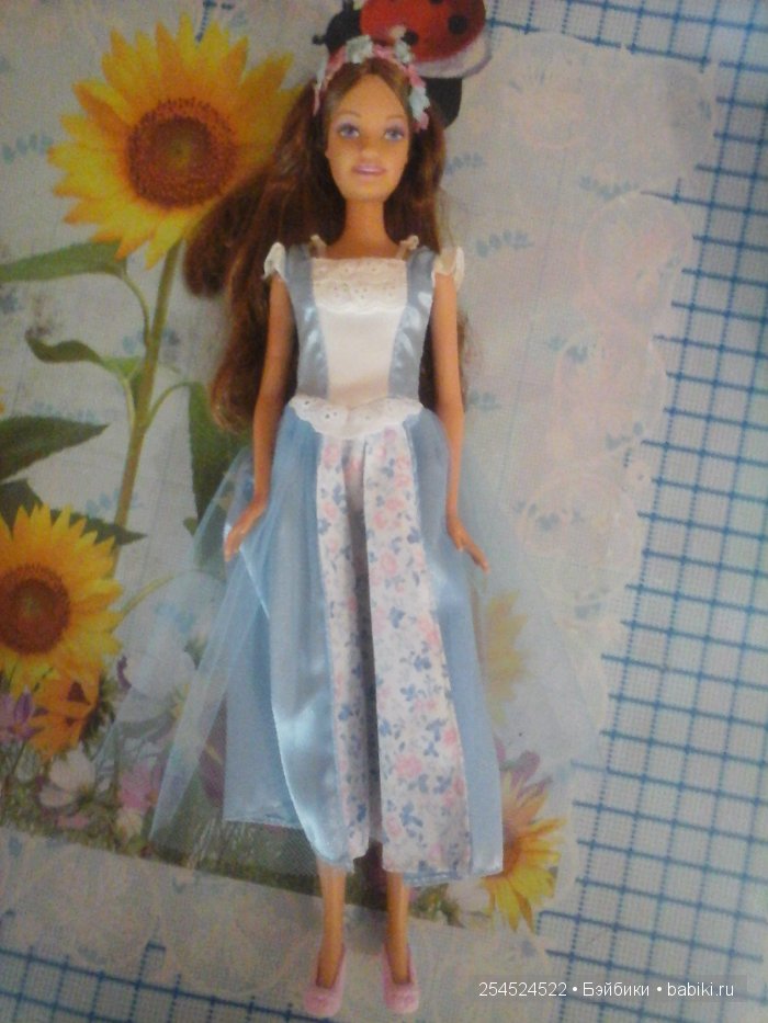 Сравнение Барби от "Mattel" 1994 года и современной