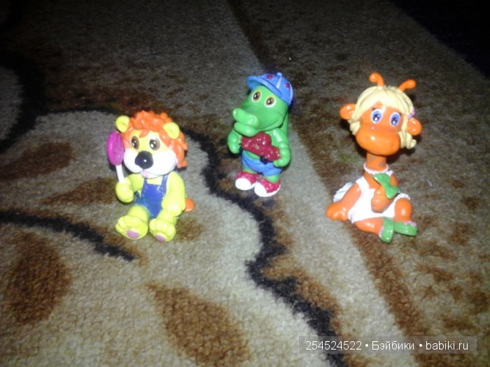 Маленькая коллекция киндер-сюрпризов