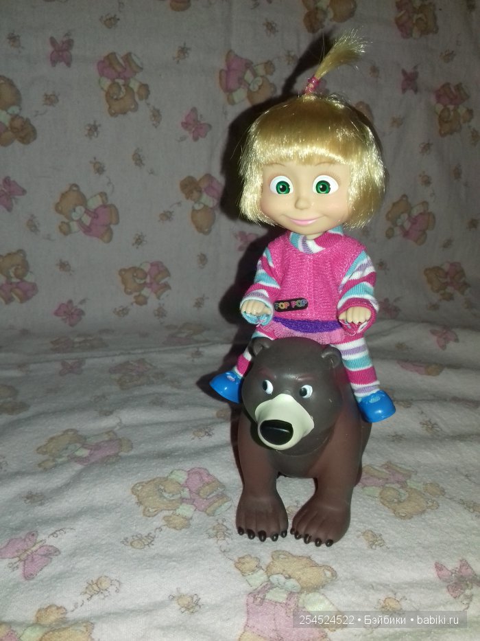 Один день из жизни Маши — Куклы Маша и Медведь (Simba): Маша в кармашке (фото 10)