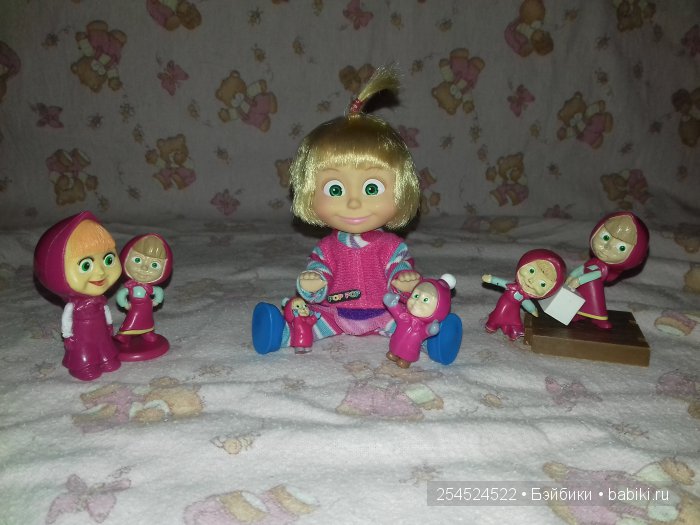 Один день из жизни Маши — Куклы Маша и Медведь (Simba): Маша в кармашке (фото 5)