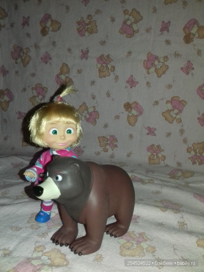Один день из жизни Маши — Куклы Маша и Медведь (Simba): Маша в кармашке (фото 8)