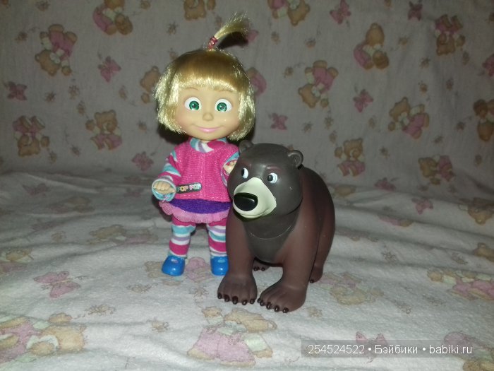 Один день из жизни Маши — Куклы Маша и Медведь (Simba): Маша в кармашке (фото 9)