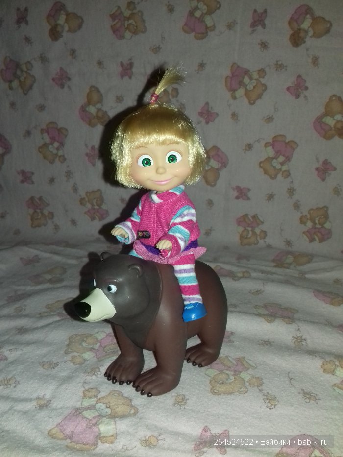 Один день из жизни Маши — Куклы Маша и Медведь (Simba): Маша в кармашке