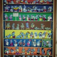 Картина из бегемотов