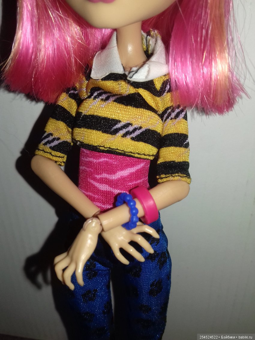 Одежда для кукол Monster High