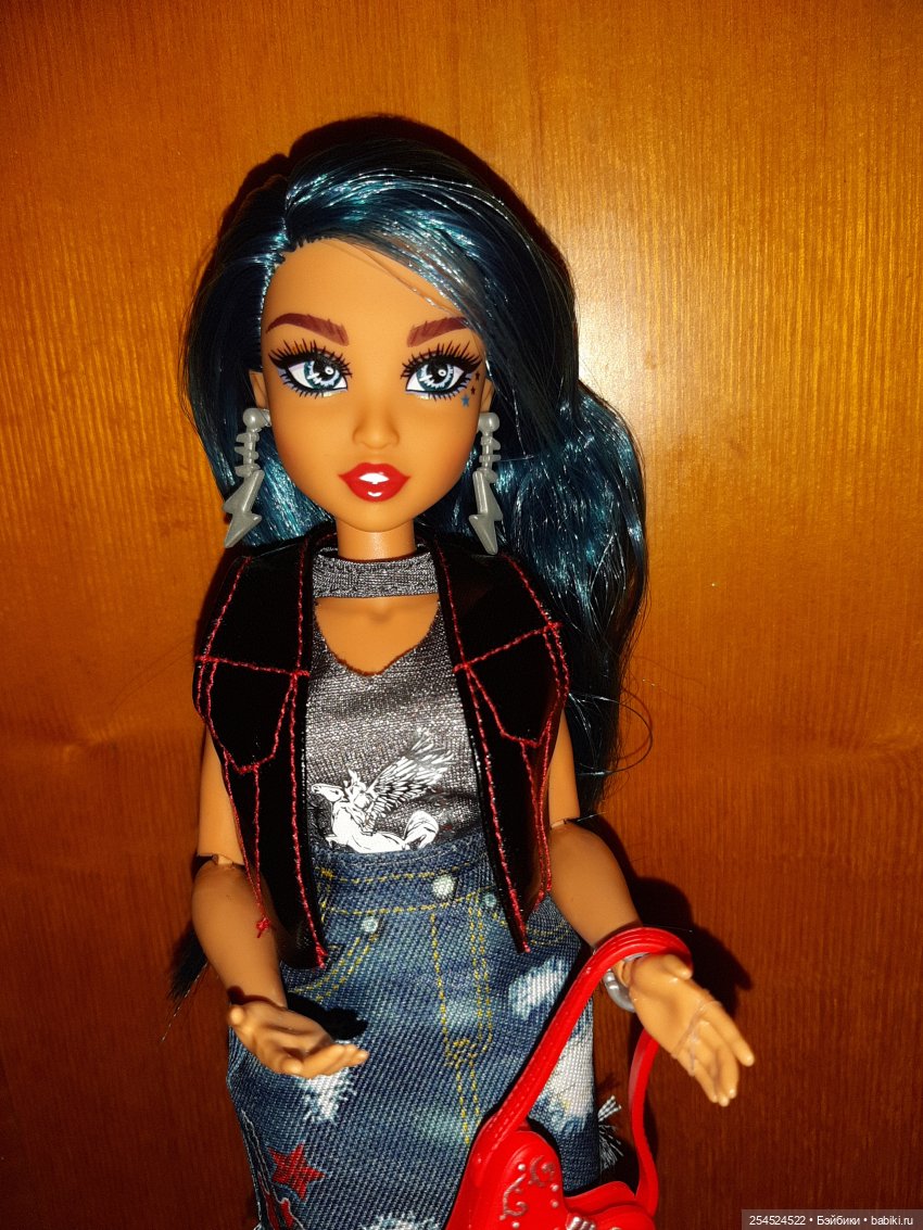 Итоги года — Домашние коллекции кукол: фото собраний