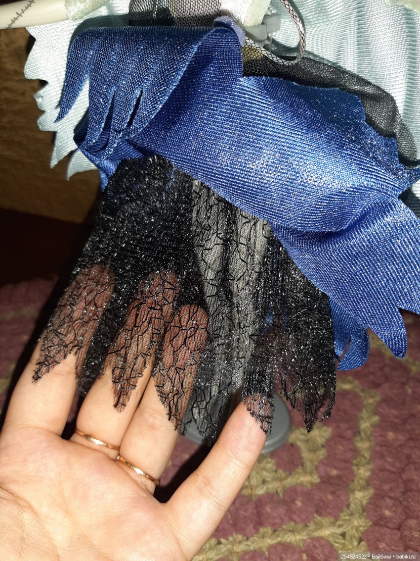 Принцессы Диснея превратилась в Зомби